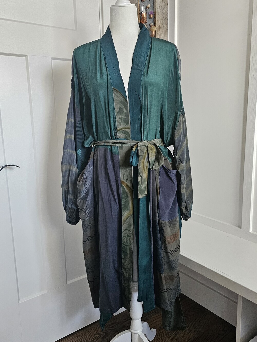 Kantha Bae OS Crepe Wanderer Robe Kimono Belted Duster KB13